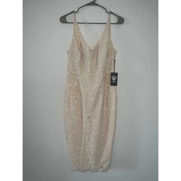 Vince Camuto Dresses & Skirts - Vince Camuto Midi cream cocktail formal dress